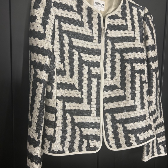Armani Collezioni women’s geometric pattern jacket - Picture 9 of 11